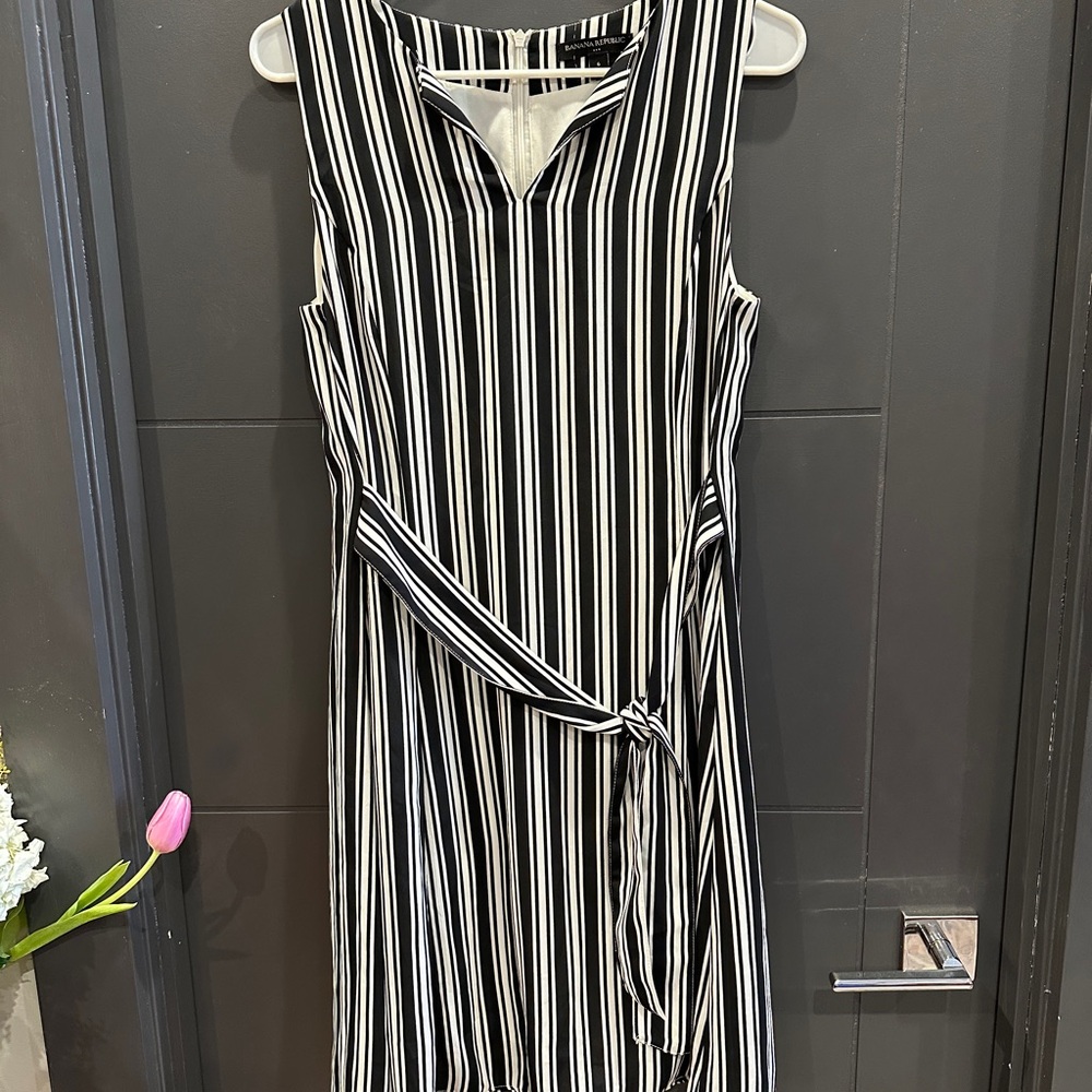 Banana Republic Black and White Striped Sleeveless Dress